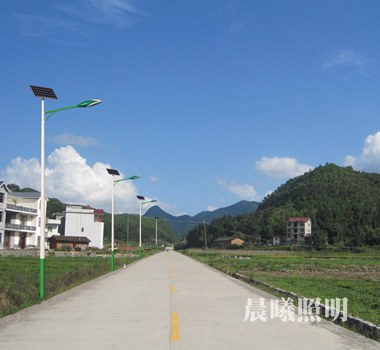 新農(nóng)村6米太陽能路燈